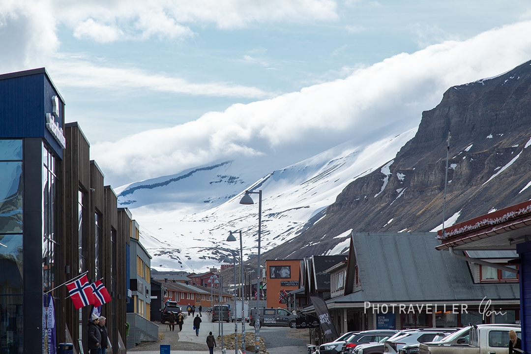 スヴァールバル_ロングイェールビーンのメインロード