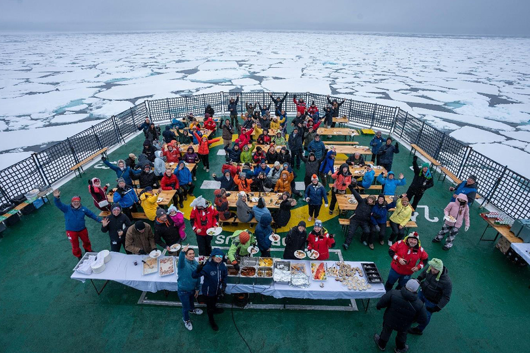 MV Ortelius_by_Oceanwide